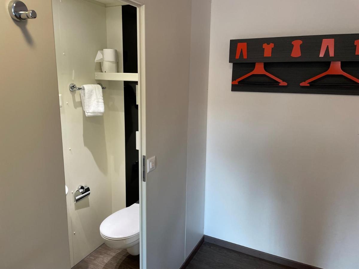 Easyhotel Zuerich Limmatplatz Eksteriør bilde